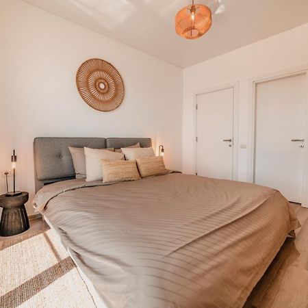 Apartament Zoomers Cazare Mamaia Nord - Năvodari Buitenkant foto